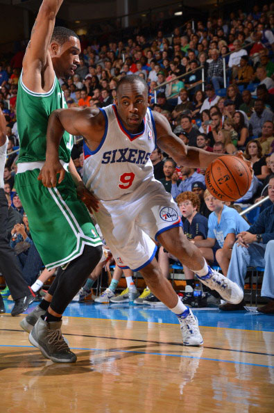 库普梅纳斯：我踢后卫感觉很好；斯帕莱蒂带来了积极的氛围（库普梅纳斯：踢后卫很适应，斯帕莱蒂带来正能量）