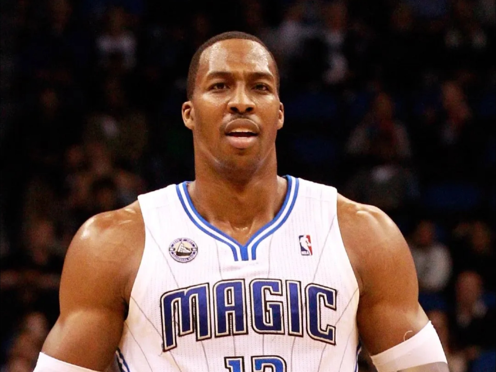 说唱歌手歌词影射姆巴佩毁掉卡昂，姆巴佩：你连买票看球钱都没有（说唱歌手歌词暗讽姆巴佩毁了卡昂，姆巴佩回击：你连球票钱都掏不起）