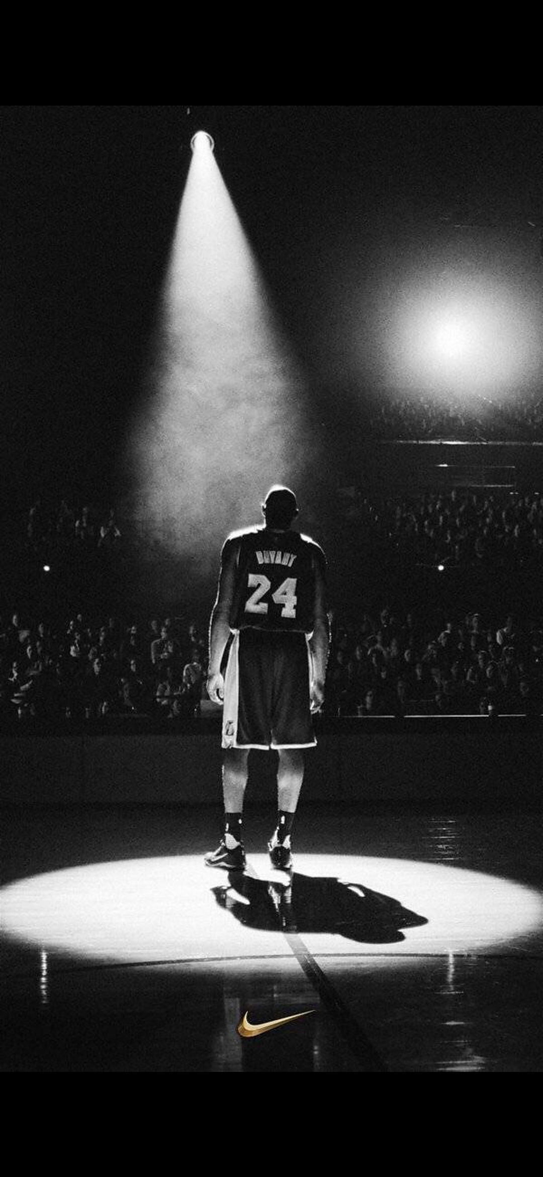 荷兰大名单：范戴克领衔；费耶诺德球员瓦伦特首次入选（荷兰队公布大名单：范戴克压阵，费耶诺德球员瓦伦特首次入围）