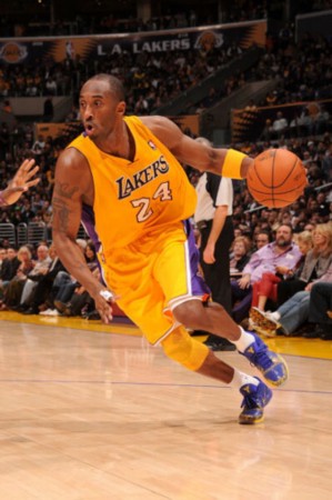 前教练：库普梅纳斯能很好地适应三中卫，斯帕莱蒂非常了解他（前任教头：库普梅纳斯契合三后卫体系，斯帕莱蒂对其了如指掌）