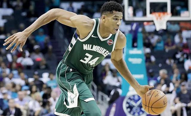 足球比赛中哪些动作最易受伤？（足球场上哪些动作最容易导致受伤？）