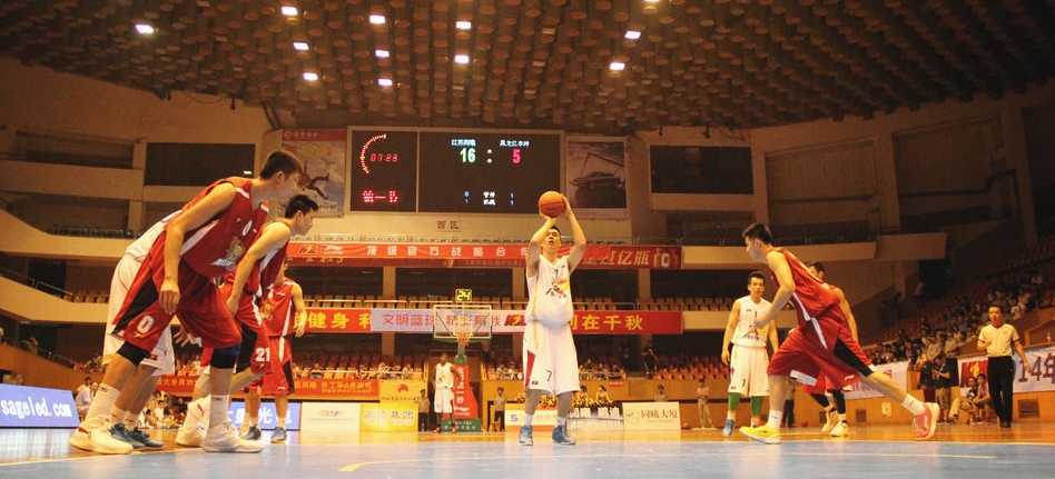 【有奖互动】真·”不堪重富”[伟大的转会]过去的...（有奖互动：当真成了“不堪重富”，回望[伟大的转会]的往昔...）